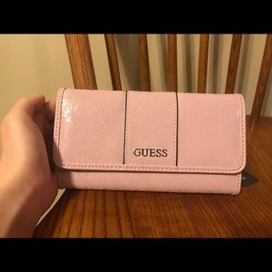 guess wallet